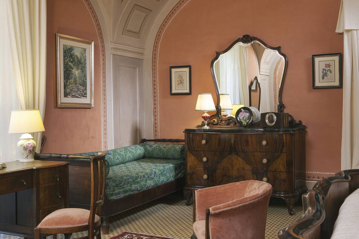 Suite | Rollaway beds, free WiFi