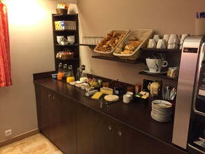 Buffet - Atalante Hotel (Annemasse)