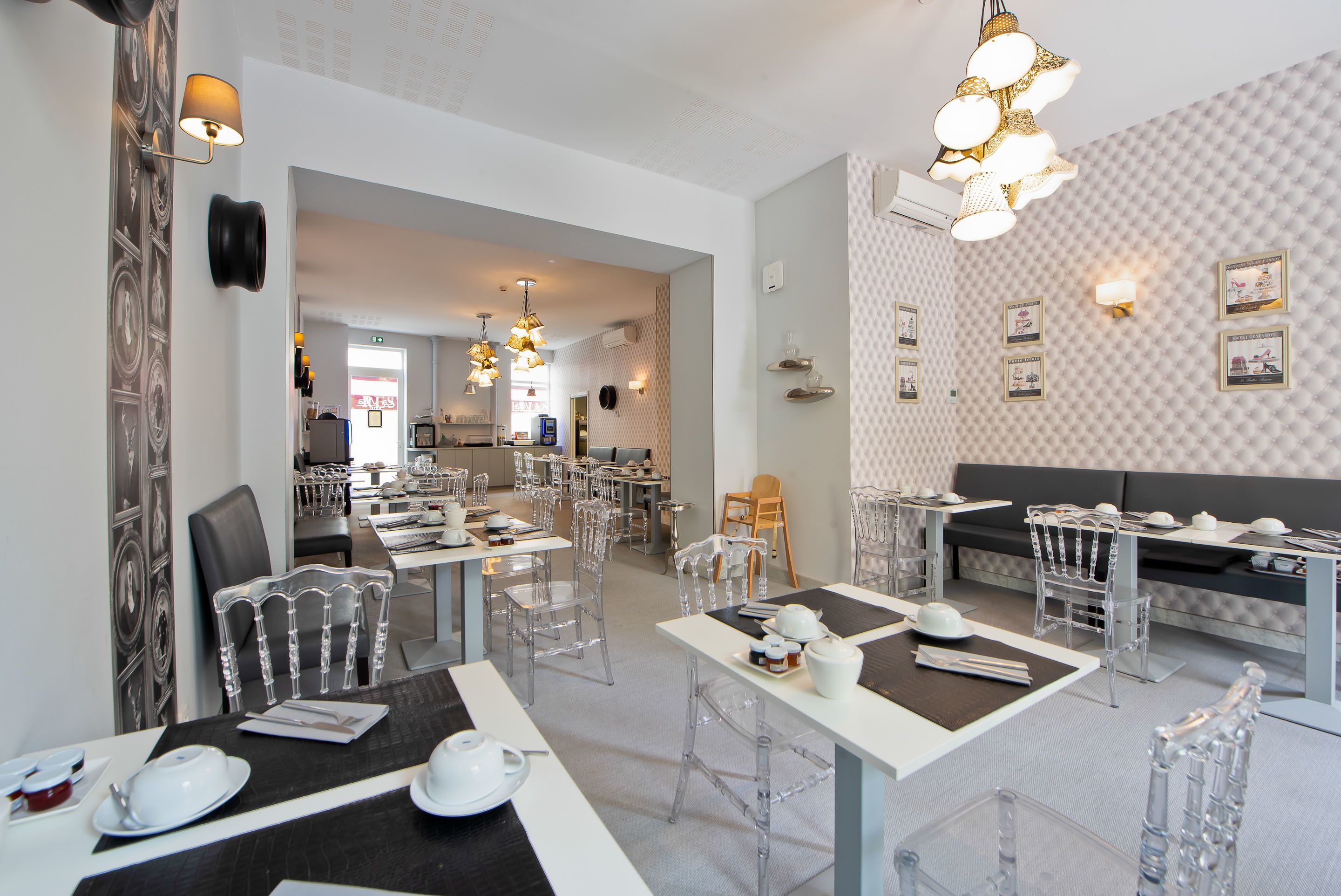 Daily buffet breakfast for a fee