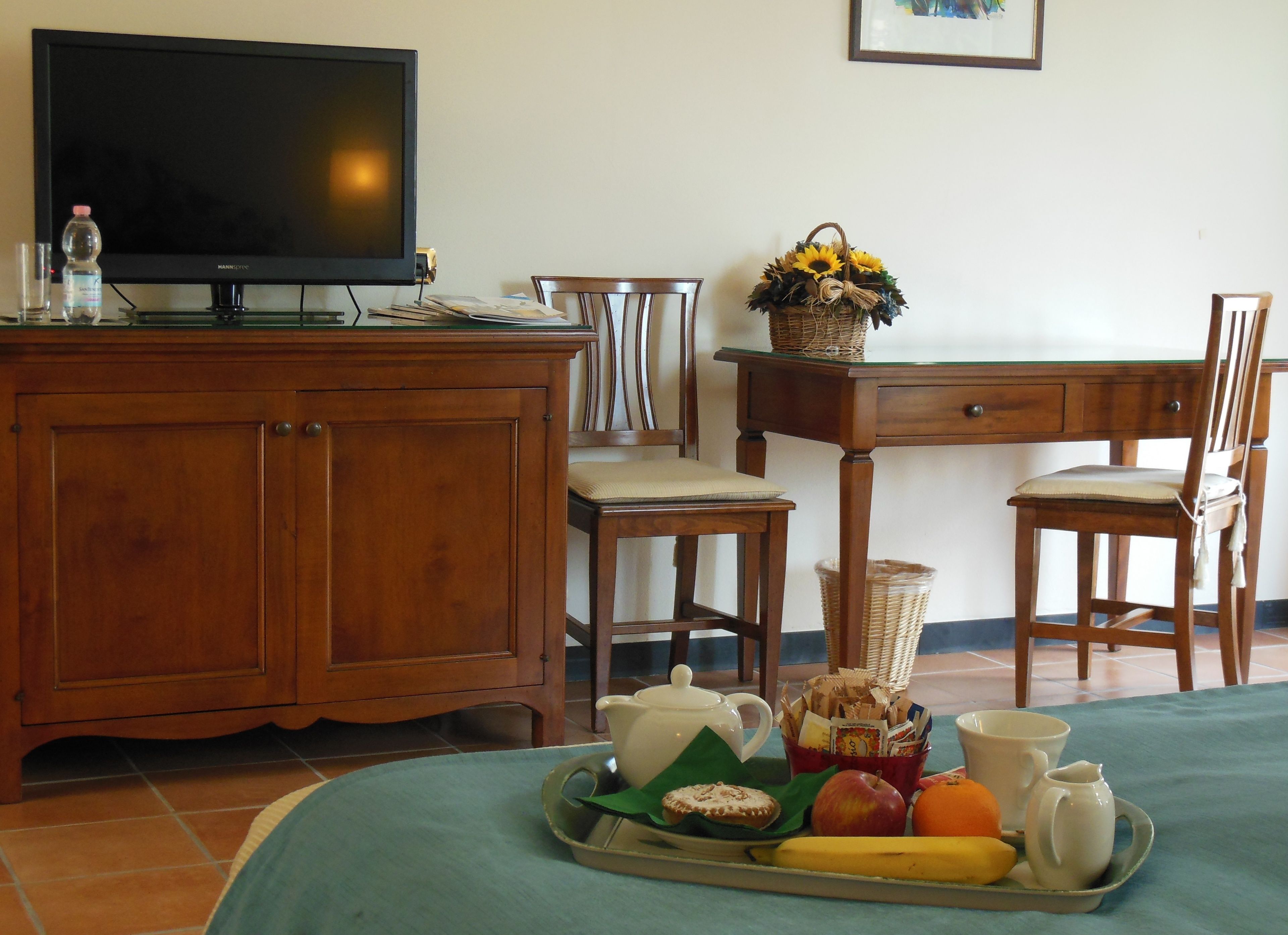 1 bedroom, premium bedding, down duvets, minibar