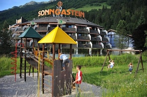 Children’s play area – outdoor - Familienhotel Sonngastein (Bad Gastein)