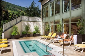 Indoor pool, outdoor pool