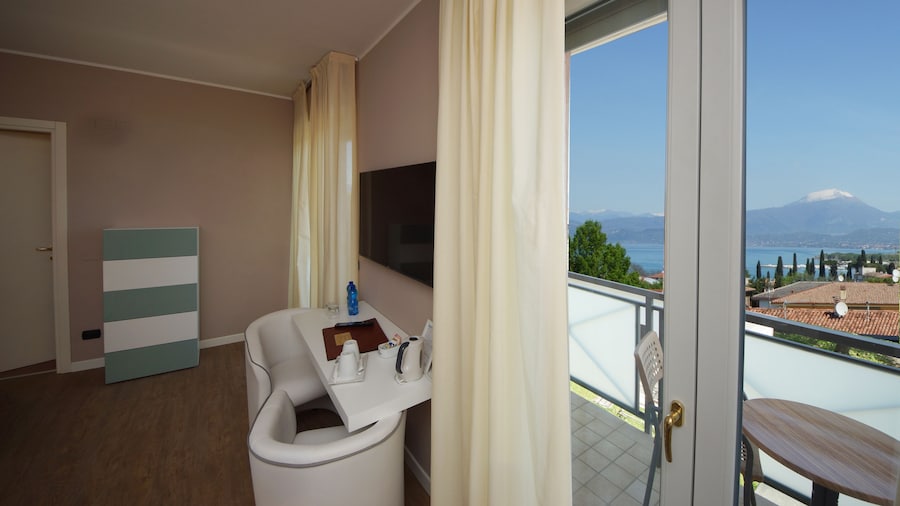 Hotel Clarin 14 by Dori