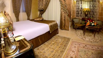 Suite Lune de Miel | 1 chambre, draps en coton égyptien, minibar