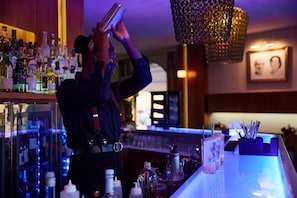 Bar lounge