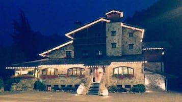 Front of property - evening/night