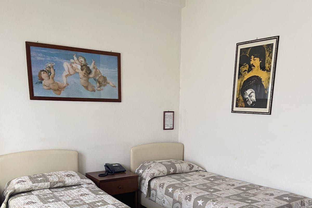 Economy Double Room, 1 Double Bed