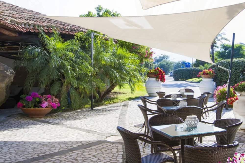 Hotel Poseidonia