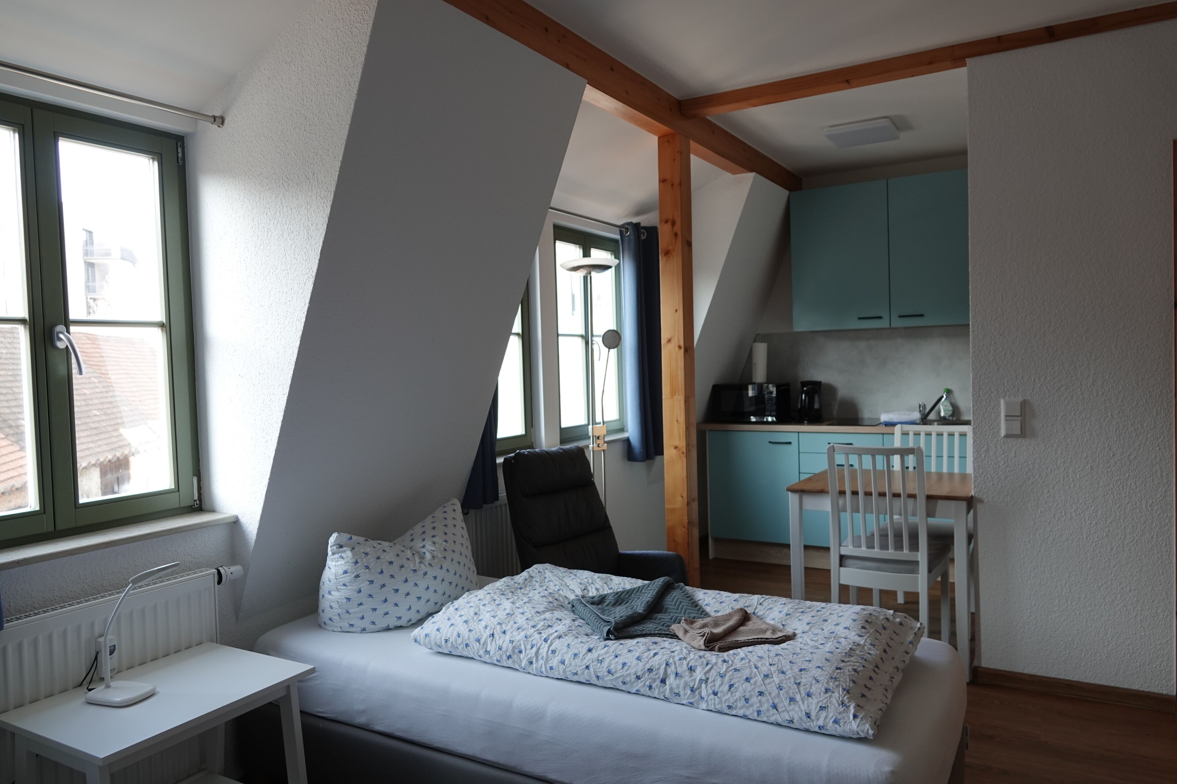 Căn hộ, bếp | Bếp riêng | Tủ lạnh, bếp nấu, dụng cụ pha cà phê/trà, ấm điện 