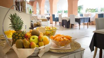 Desayuno continental incluido todos los días