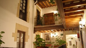 TV - Casa Palacio de Los Leones (El Puerto de Santa Maria)