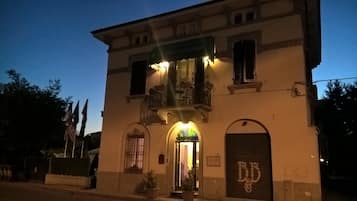 Front of property - evening/night