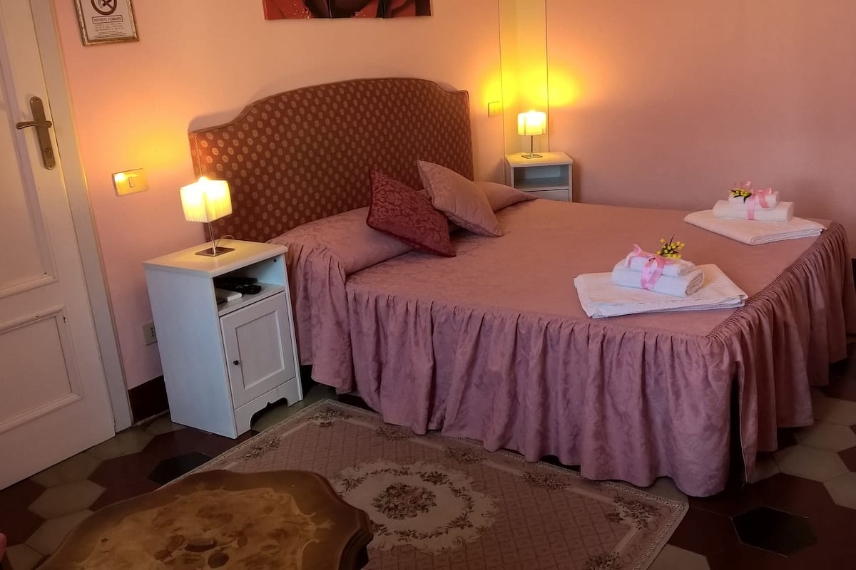 Premium bedding, minibar, in-room safe, individually decorated