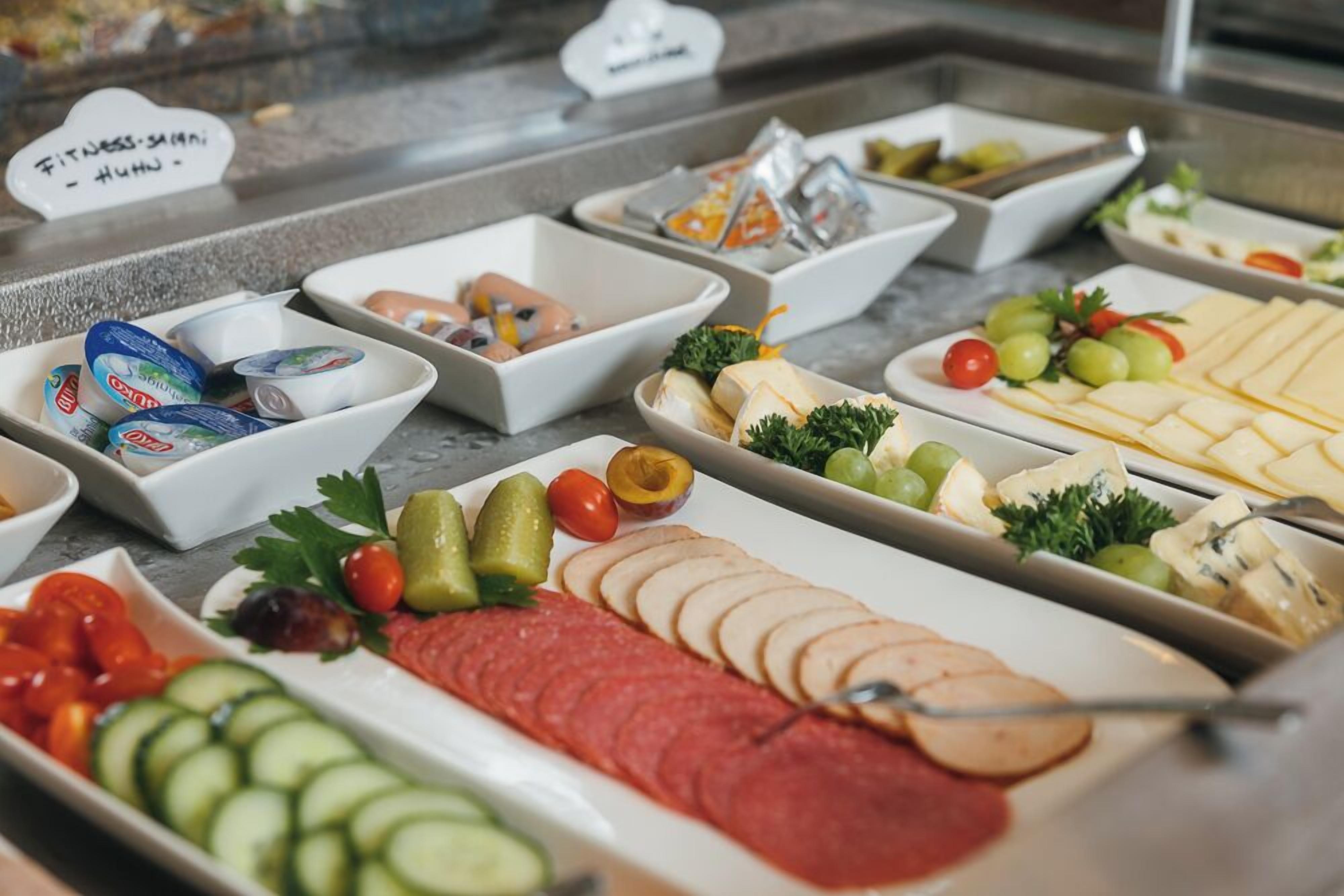 daily continental breakfast (eur 7 per person)