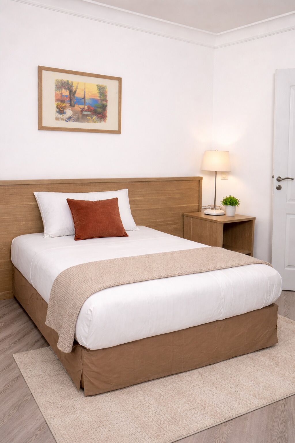 Enkeltrom – classic, 1 enkeltseng | Safe på rommet, skrivebord, lydisolert og wi-fi (inkludert)