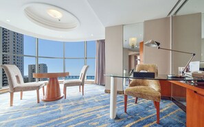 Allergitestet sengetøy, dundyner, senger med overmadrass og minibar