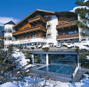 Front of property - Hotel Donnerhof (Fulpmes)