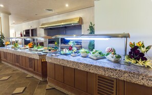 Free buffet breakfast