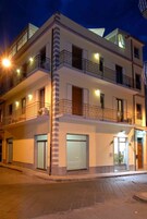 Facciata della struttura