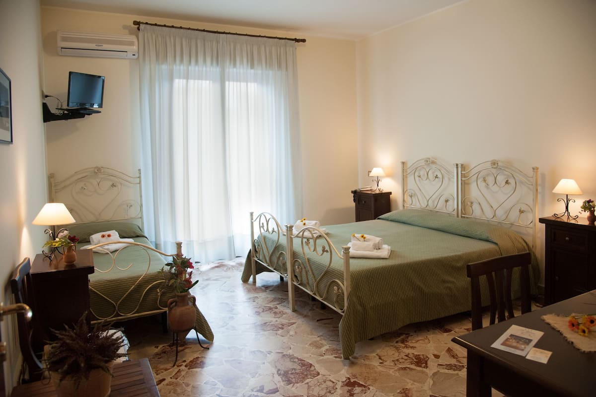 Dreibettzimmer | Italienische Bettbezüge von Frette, hochwertige Bettwaren