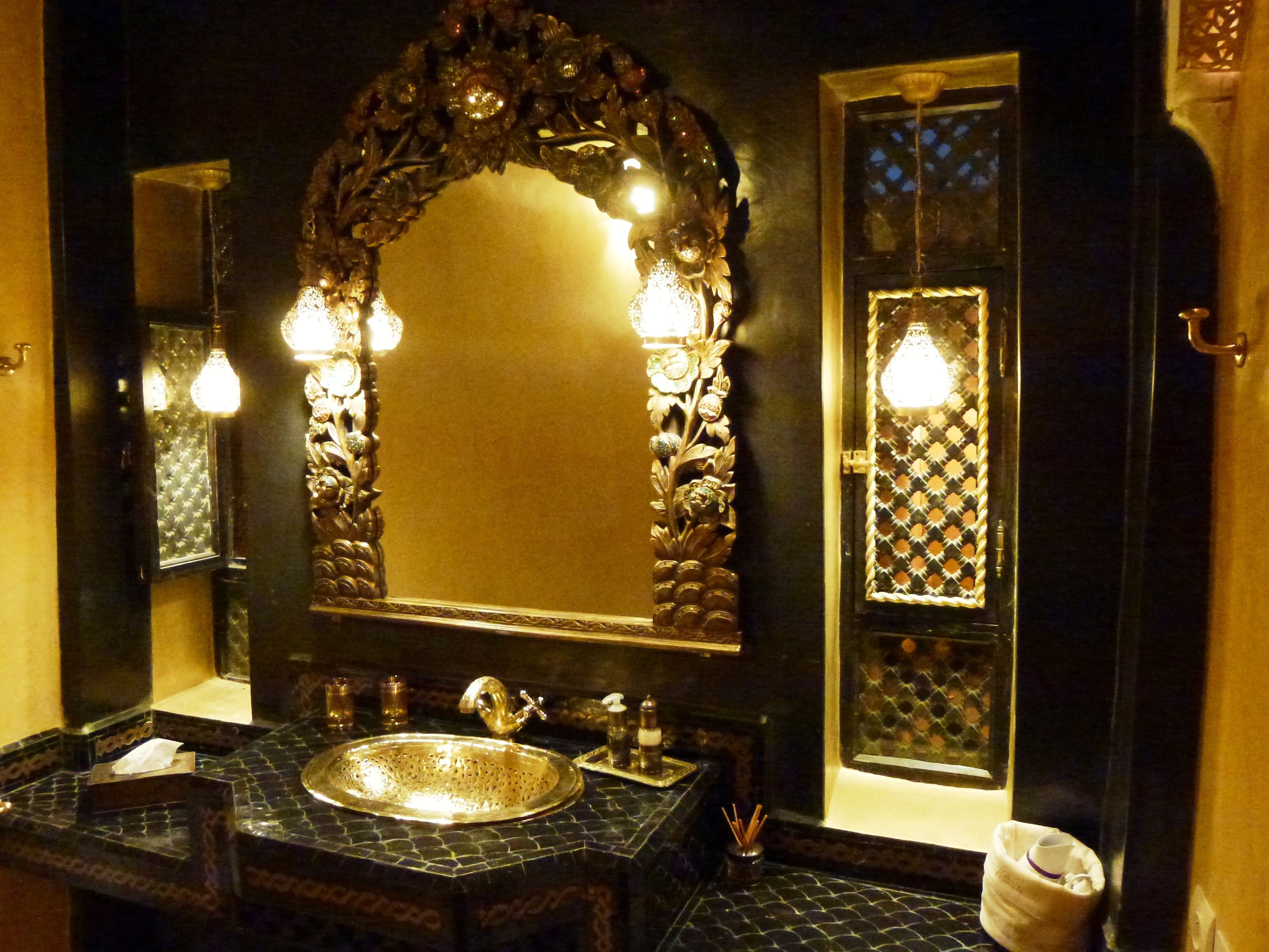 superior deluxe room (la begum) | bathroom | shower, free toiletries, hair dryer, towels