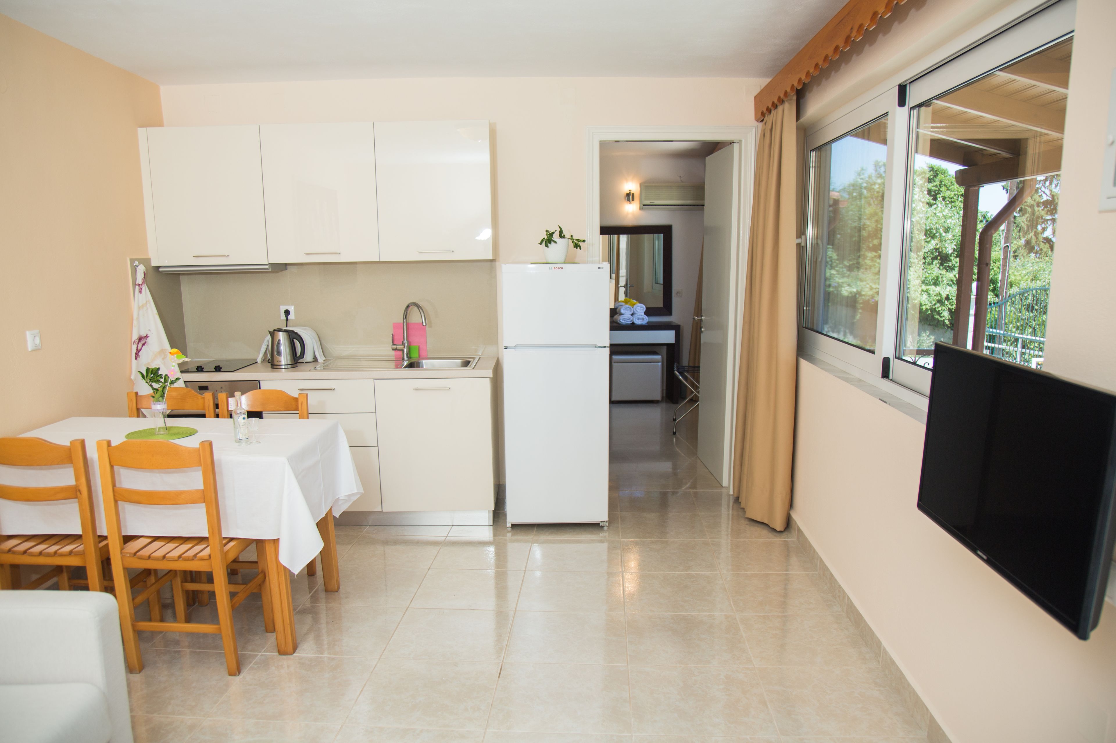 Foto - Brentanos Apartments ~ A ~ View of Paradise