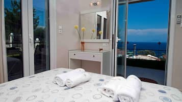 Pillowtop beds, in-room safe, individually furnished, free WiFi