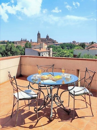 Superior Room | Terrace/patio. Hotel Ele Puente Romano