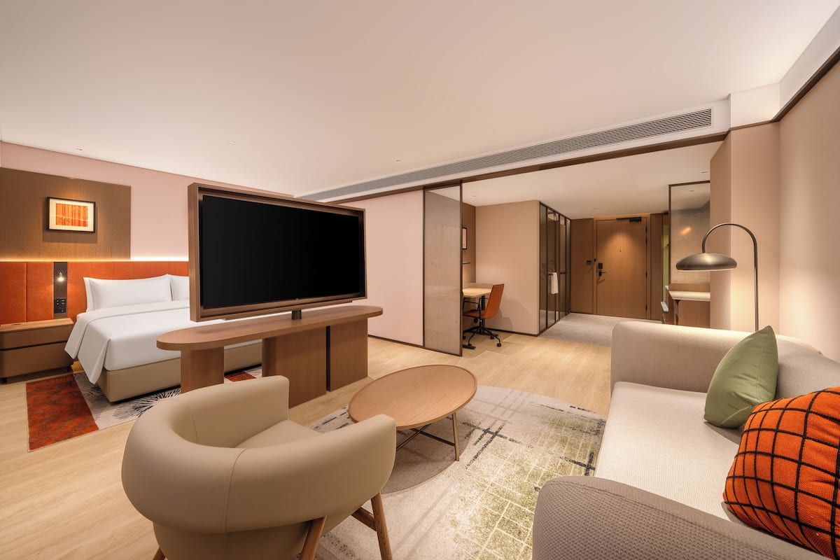 Habitación Premium, 1 cama King size y sofá cama | Tabla de planchar con plancha y wifi gratis