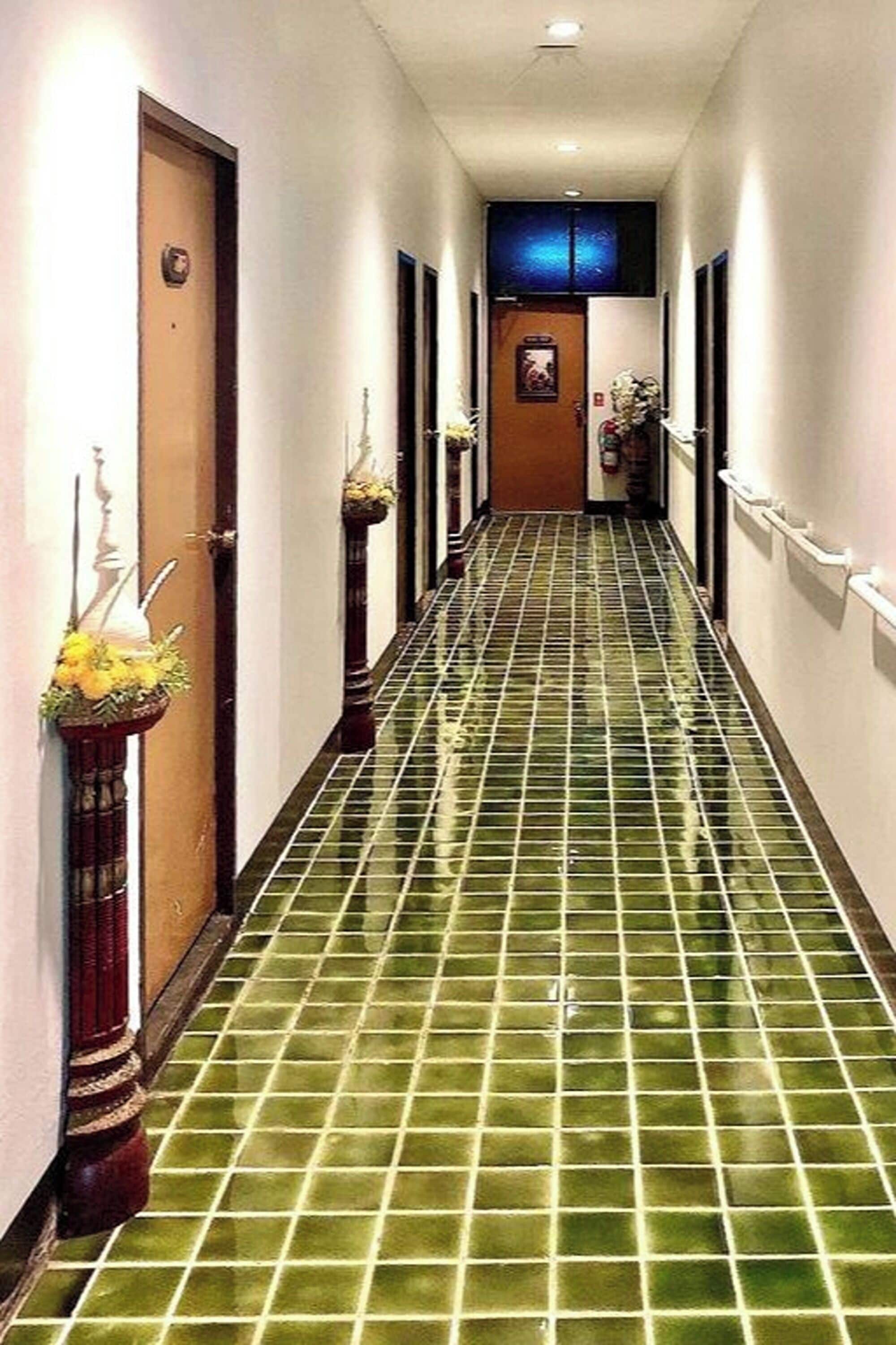 Photo - CM Night Bazaar Boutique Hotel - โรงแรม ซี เอ็ม ไนท์บาซาร์ บูทีค