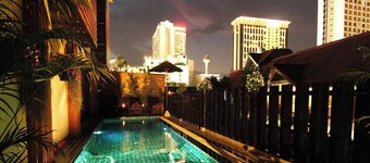 CM Night Bazaar Boutique Hotel