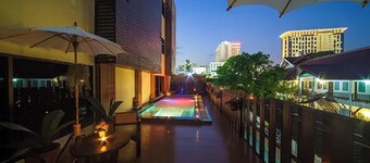 CM Night Bazaar Boutique Hotel