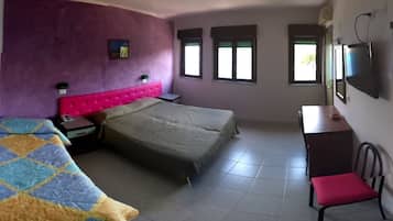 In-room safe, individually furnished, desk, laptop workspace