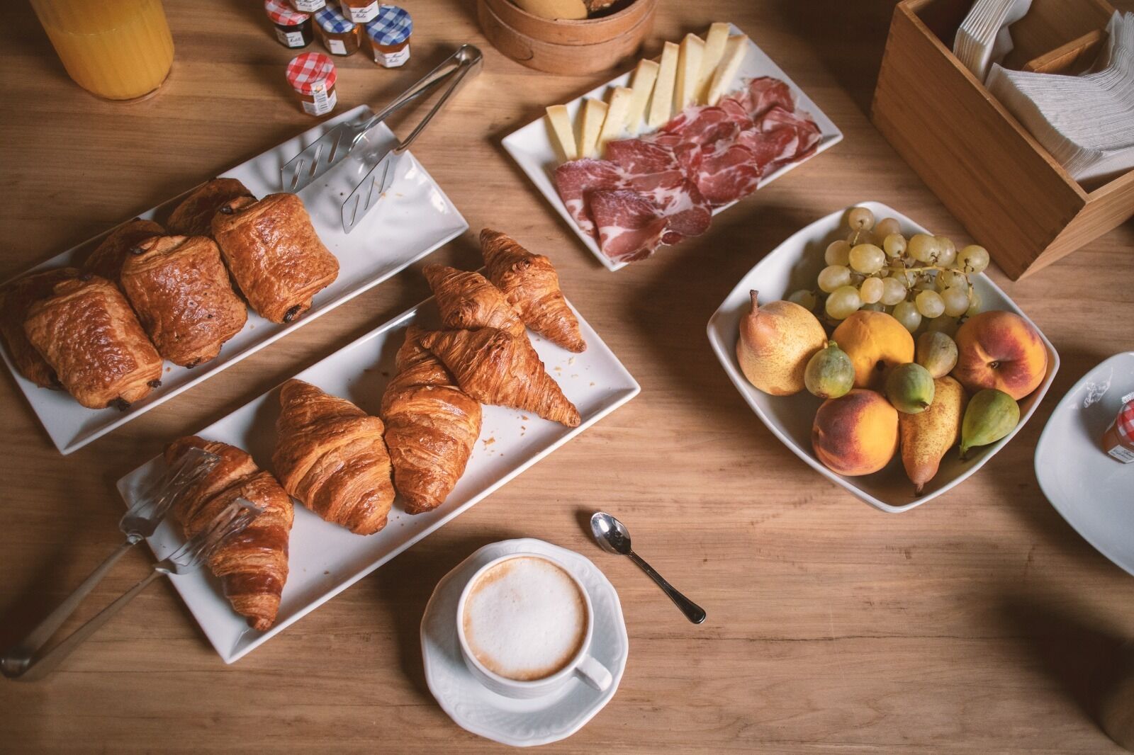 Desayuno estilo bufé