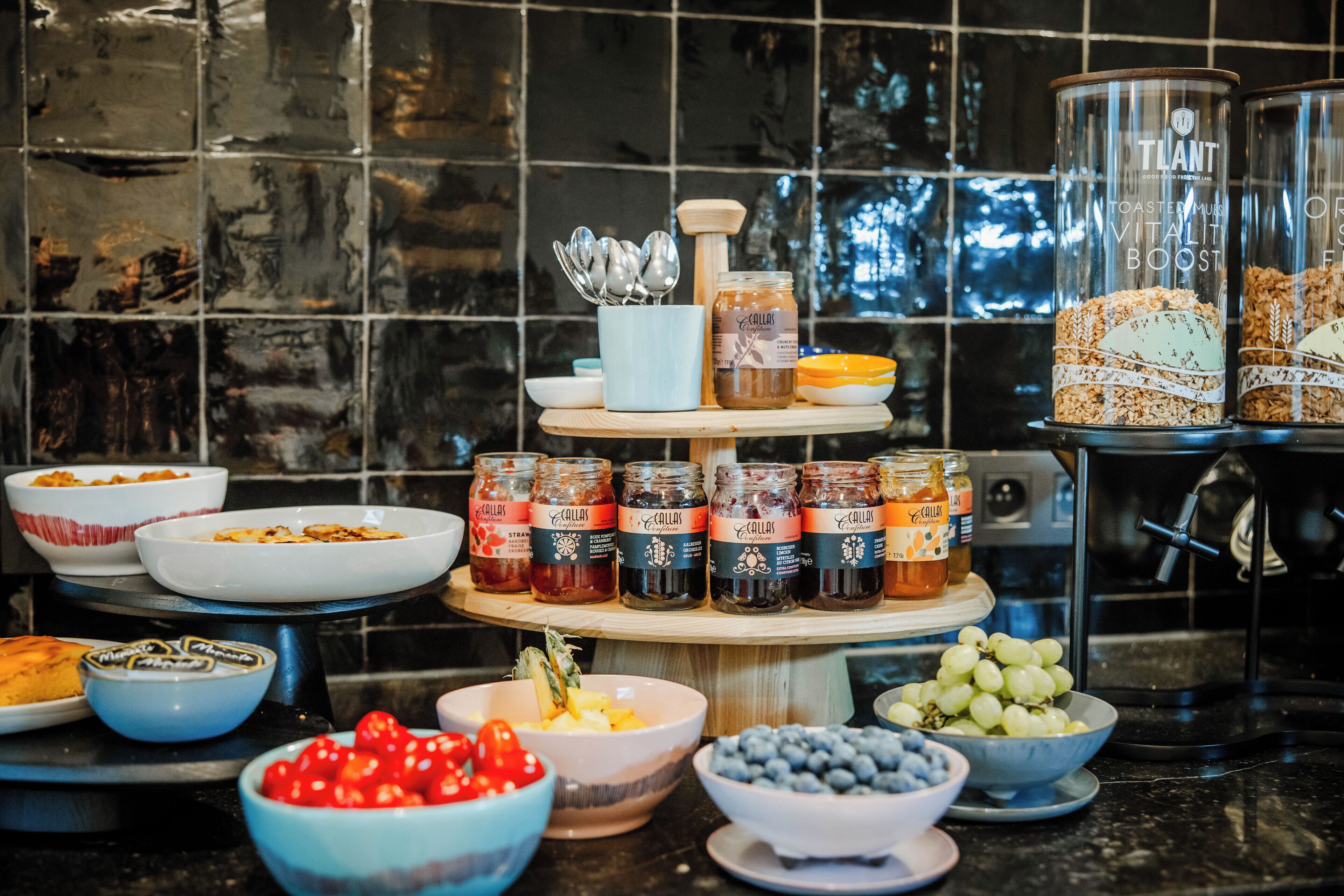 daily local cuisine breakfast (eur 25 per person)