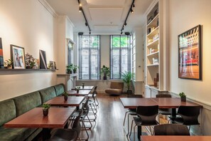 Interior - A Place - Boutique Hotel Emile (Antwerp)