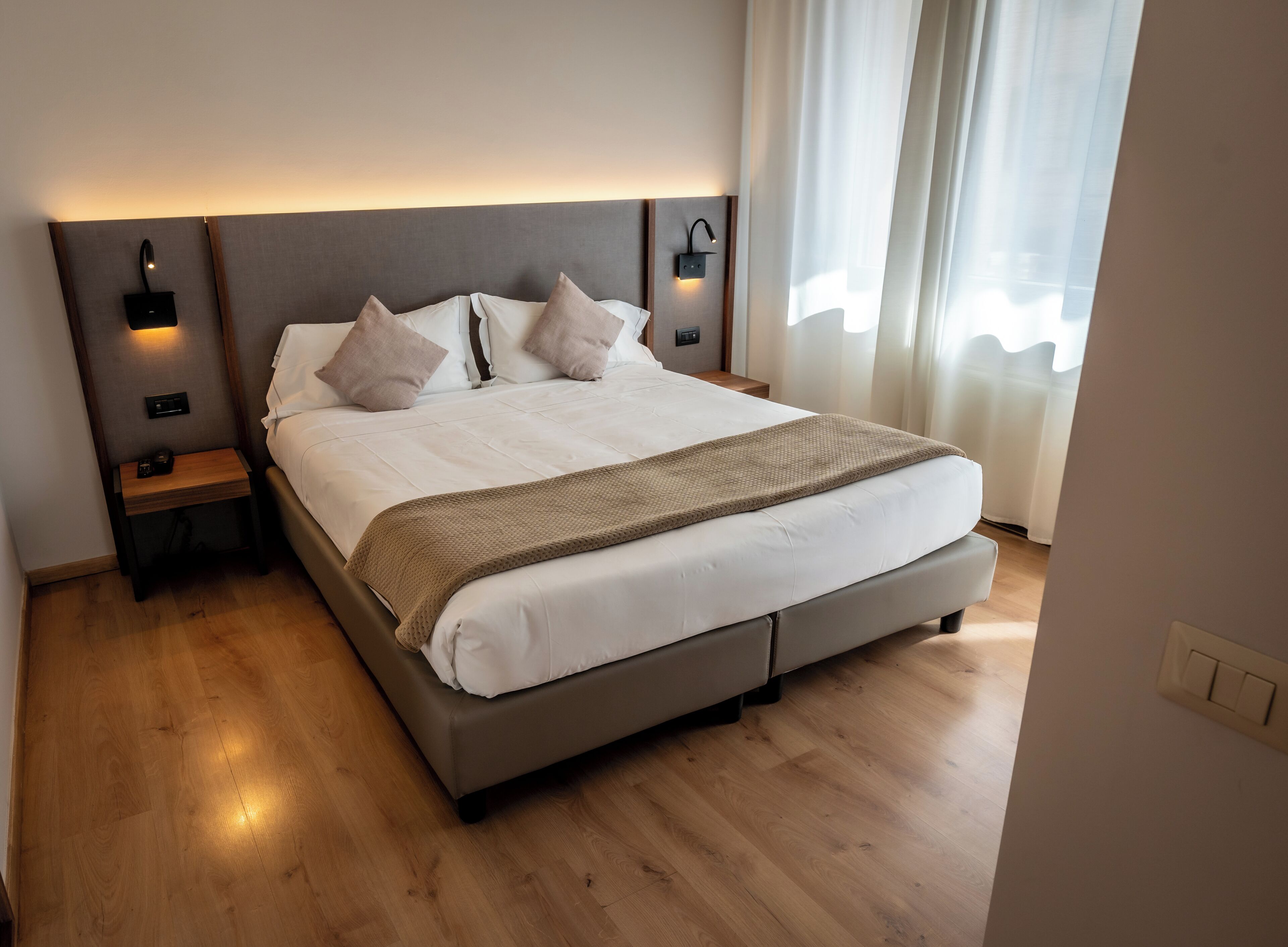 Estudio clásico, 1 cama matrimonial o 2 camas individuales (2 people) | Edredón, camas Select Comfort y caja de seguridad en la habitación 