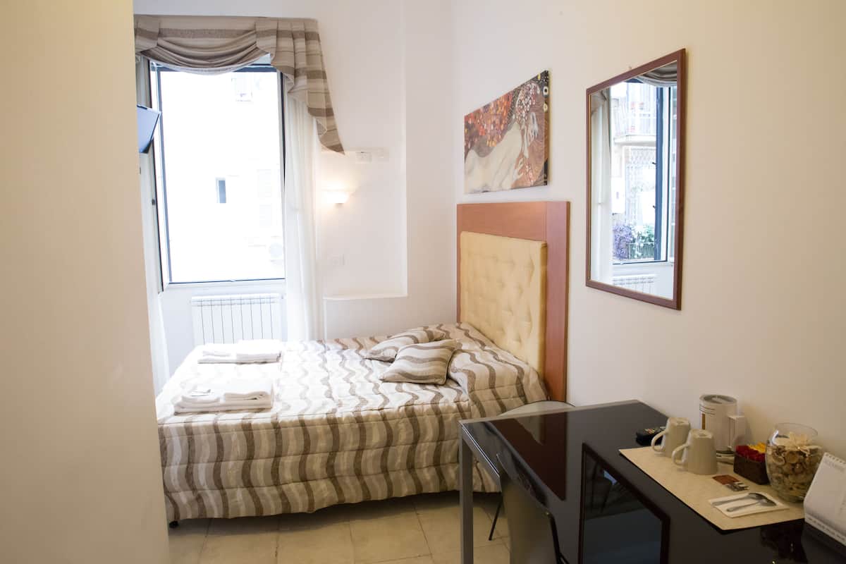 Double Room Single Use, 1 Bedroom, Ensuite