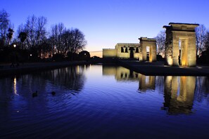 Exterior - Hostal Oriente (Madrid)