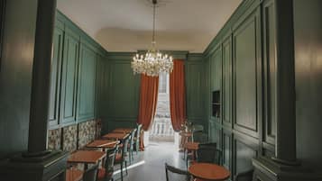 Bar en el lobby