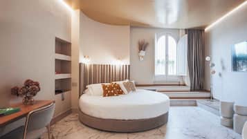 Suite monolocale | Biancheria da letto di alta qualità, copriletto in piuma, minibar