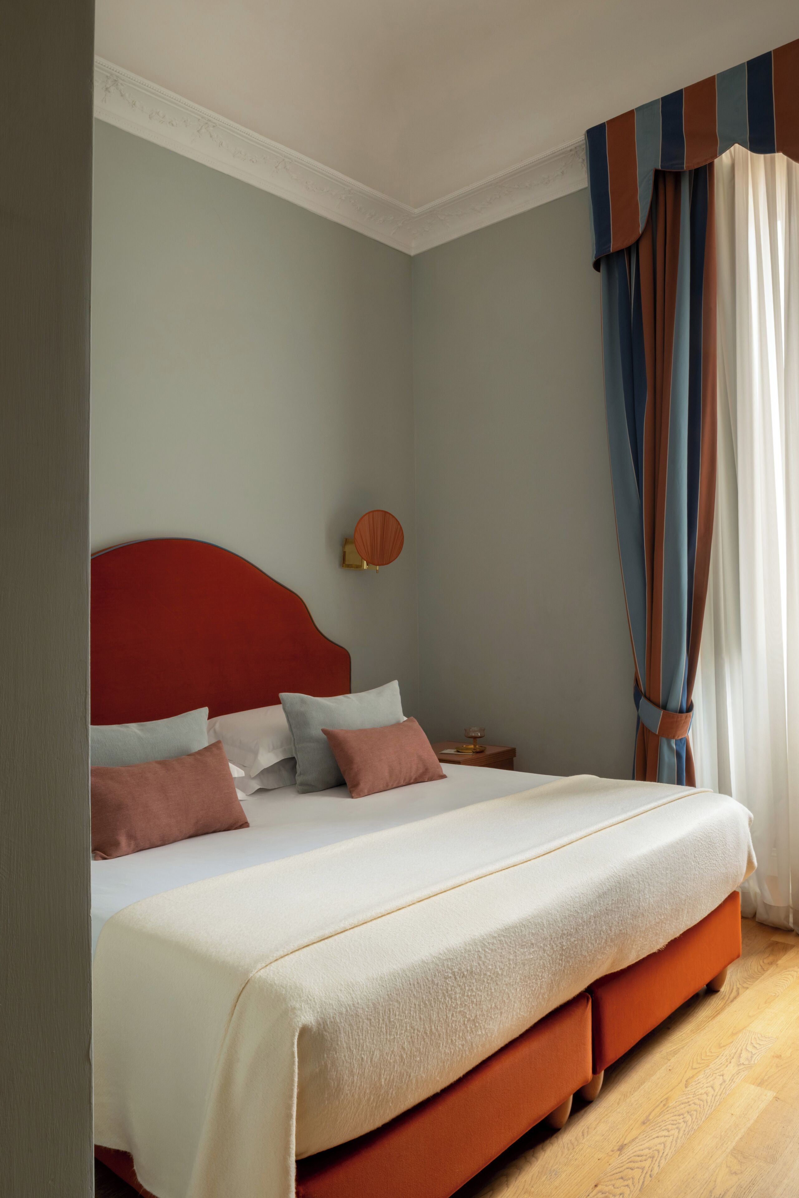 Literie de qualité supérieure, couette en duvet d'oie, minibar