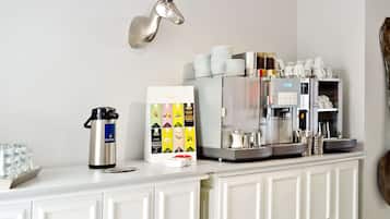 Desayuno buffet (EUR 11 por persona)