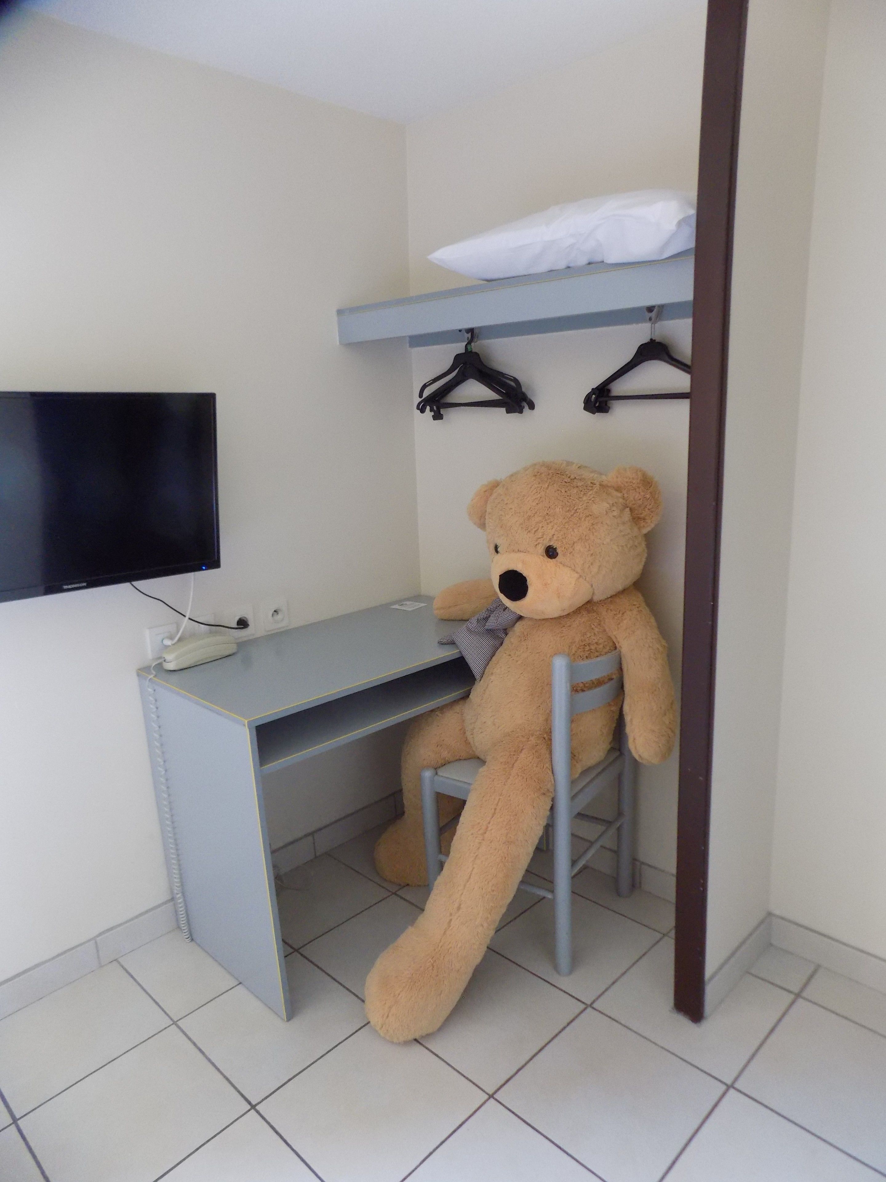 memory-foam beds, desk, soundproofing, iron/ironing board