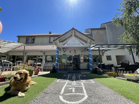 Nestor Hotel