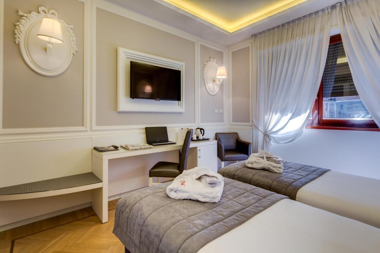 Minibar, in-room safe, individually furnished, desk