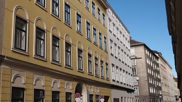 Majoituspaikan sisäänkäynti