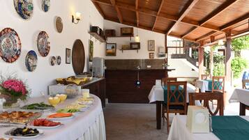 Petit déjeuner buffet compris tous les jours