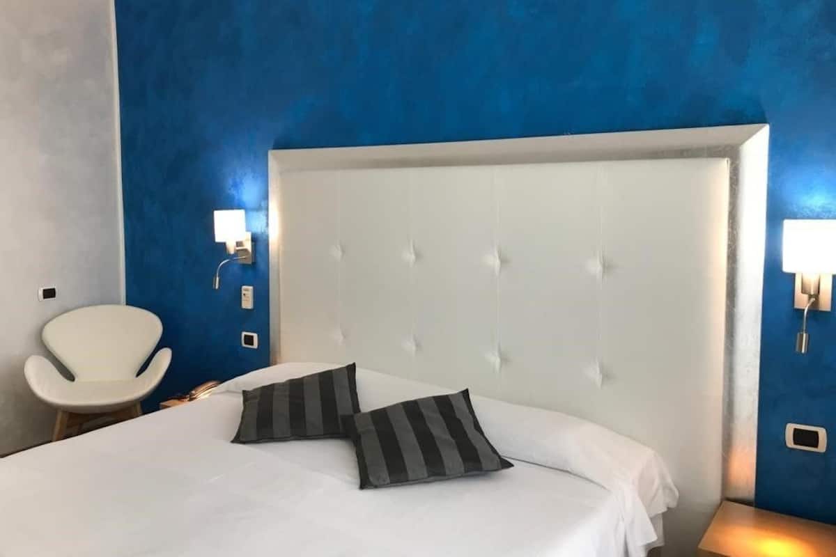 1 Schlafzimmer, Minibar, Zimmersafe, Schreibtisch