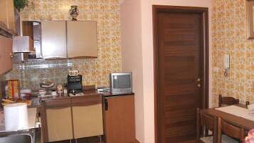 Appartamento, 2 camere da letto | Una scrivania, letti aggiuntivi (a pagamento), Wi-Fi gratuito